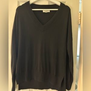 Treasure & Bond Black V-Neck Seaater